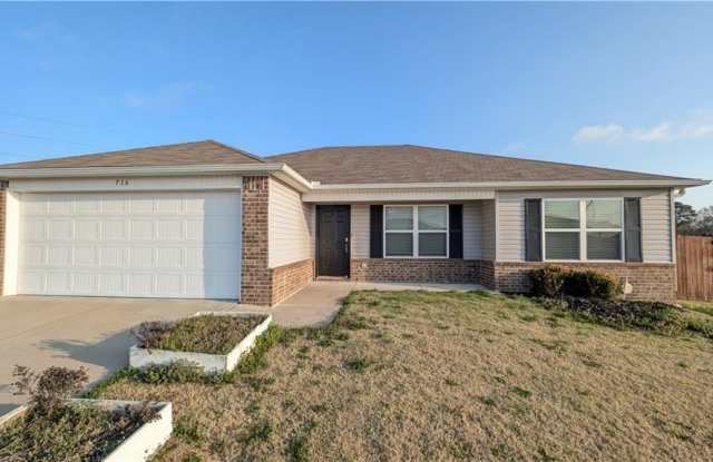 716  NW 71st  AVE photos photos