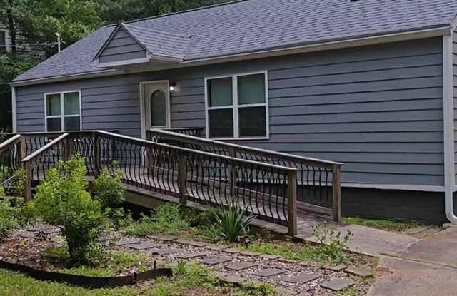 3048 Woodham Way Southeast photos photos