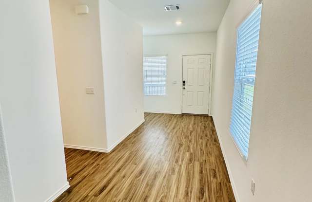 2400 Nightview Drive Gallery 3
