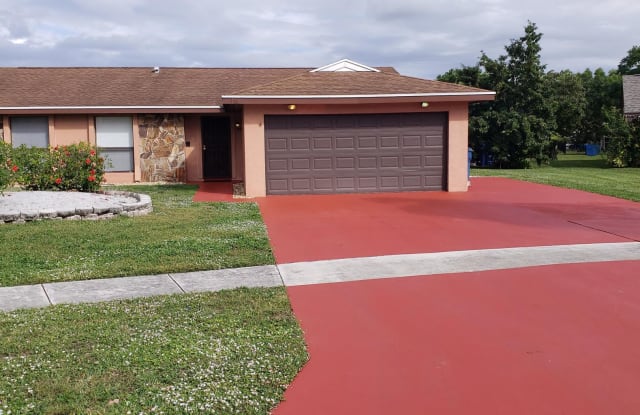 118 Cambridge Ln - 118 Cambridge Lane, Royal Palm Beach, FL 33411 118 Cambridge Ln - 118 Cambridge Lane, Royal Palm Beach, FL 33411