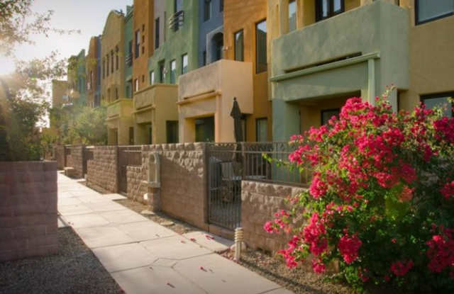 Fantastic home located in A Gated Community Next to the Rillito River Loop. - 2433 East Blue Diamond Drive, Tucson, AZ 85718