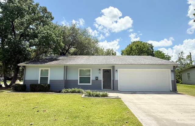 Beautiful 3/2/2 Recent Construction Near Downtown Lake Jackson photos photos