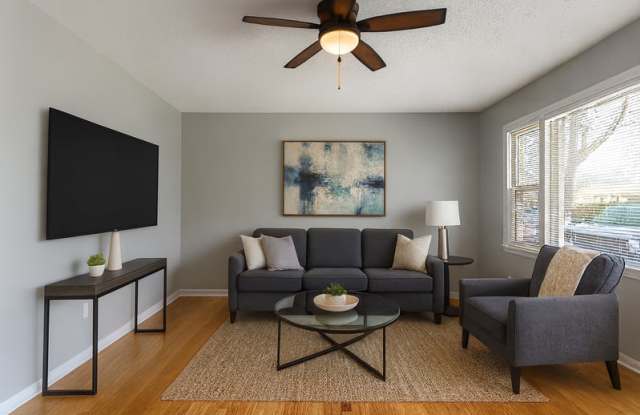 703 SW 7th St - 703 Southwest 7 Street, Lee's Summit, MO 64081