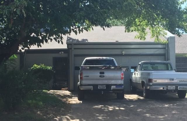2815 N Bell Avenue - 2815 North Bell Avenue, Denton, TX 76209