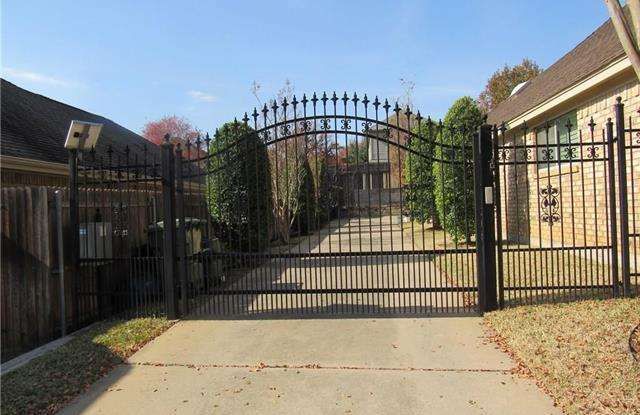 3901 Laurel Lane Gallery 2