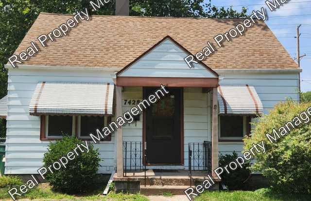 Two Bedroom Ranch on Quiet Street - 7428 South McCook Avenue, Hammond, IN 46323