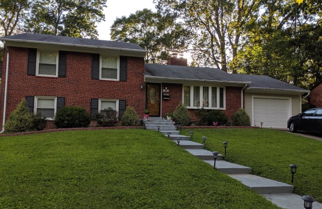 5217 EASTON DRIVE - 5217 Easton Drive, North Springfield, VA 22151