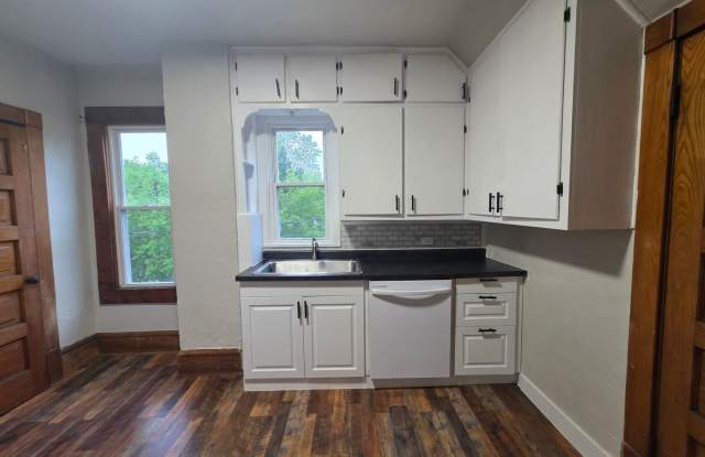 750 Baker St photos photos