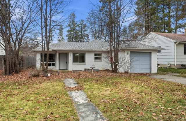 1307 East Thurston Avenue photos photos