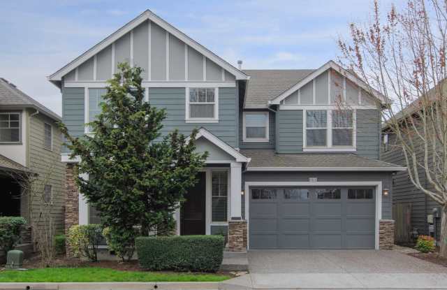 Large 3 bdrm / 2.5 bath with open floor plan, beautiful kitchen and finishes. - 6418 Northeast Woodview Drive, Hillsboro, OR 97124