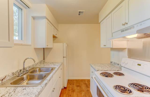 Creekside At Amherst Apartments photos photos