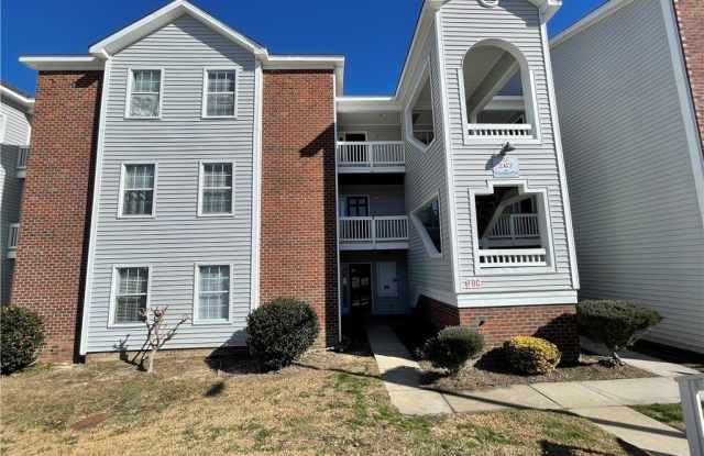 267-11 Waterdown Drive photos photos