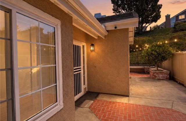 6118 Garnet Circle Gallery 2
