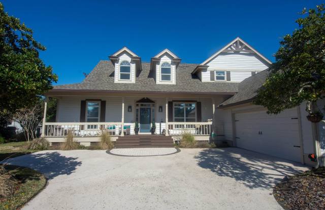 500 Turnberry Ln photos photos