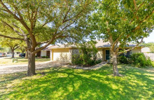 Nature-Inspired Comfort with Modern Touches | 2557 Vernell Way, Round Rock, TX! Gallery 3