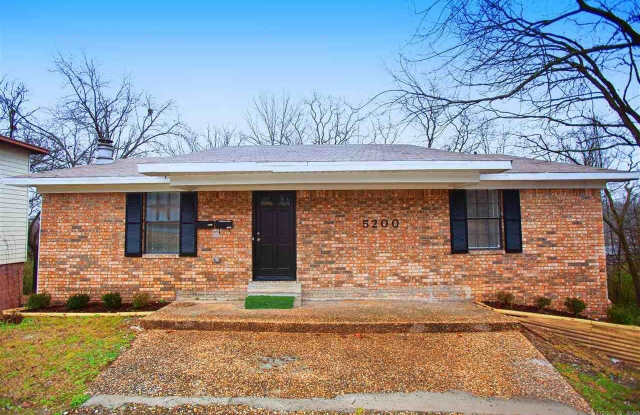 5202 N Walnut Road photos photos