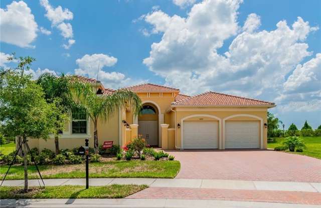 16307 GARNET GLEN PLACE - 16307 Garnet Glen Place, Sun City Center, FL 33598