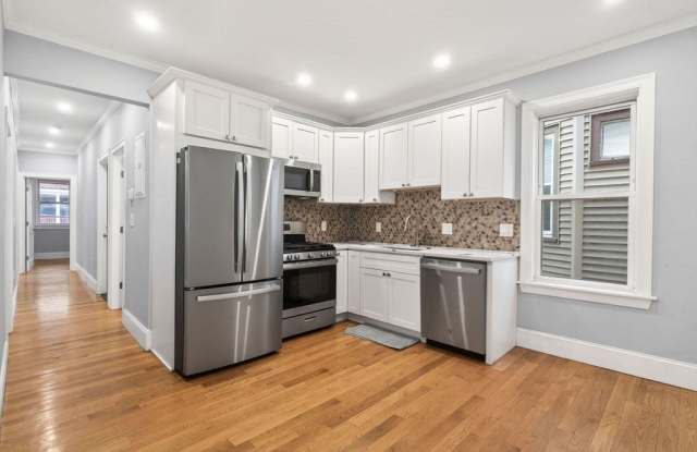 29 East Street unit: 2 photos photos