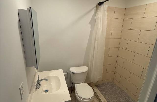 4028 W GIRARD Avenue Gallery 3