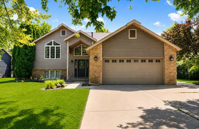 Beautifully Updated 5 Bed Home W/ Finished Basement, 2 Car Garage, & Outdoor Living photos photos
