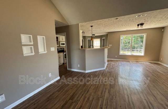 337 Americana Dr Gallery 2