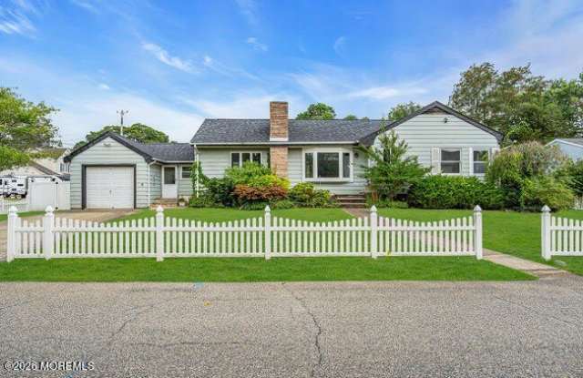 150 Farm Street photos photos