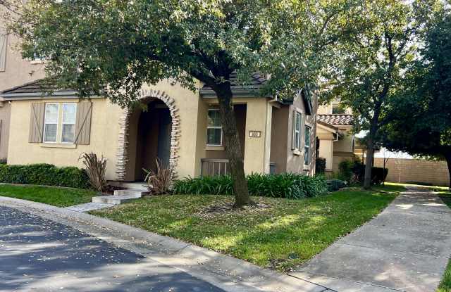 660 WAPELLO CIRCLE - 660 Wapello Circle, Sacramento, CA 95835 660 WAPELLO CIRCLE - 660 Wapello Circle, Sacramento, CA 95835