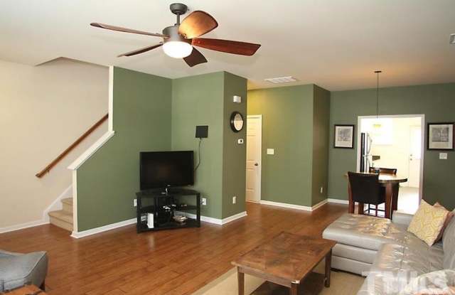 833 Carpenter Glenn Drive Gallery 2