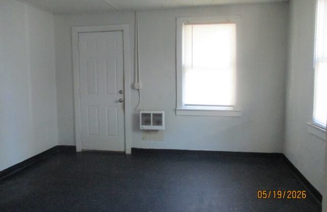 74 Young Avenue Southwest Gallery 3
