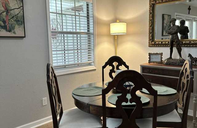 239 Seahorse Dr SE - BUnit B Gallery 4