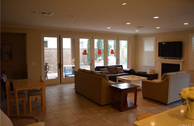 183 Desert Bloom Gallery 3