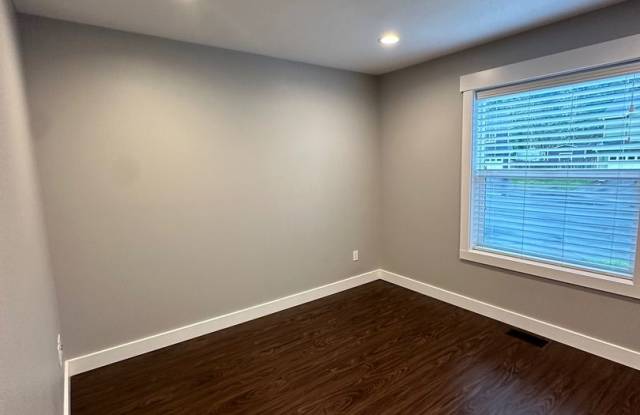 4 Bedroom House Available in Hammond! Gallery 3