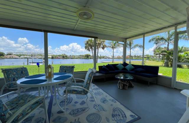 $3,300/month ** Short Term / Seasonal - Furnished ** 2 Bed / 1.5 Bath - Lakefront ** Single Family Home photos photos