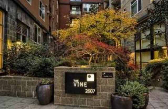 2607 Western Avenue Gallery 2