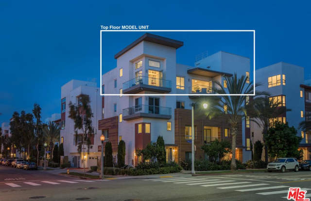 12698 SANDHILL Lane Gallery 2
