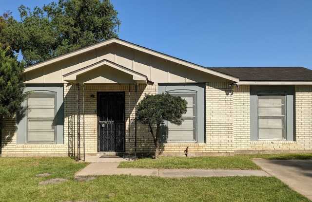 Nice 3 Bedroom, 1 Bath House photos photos