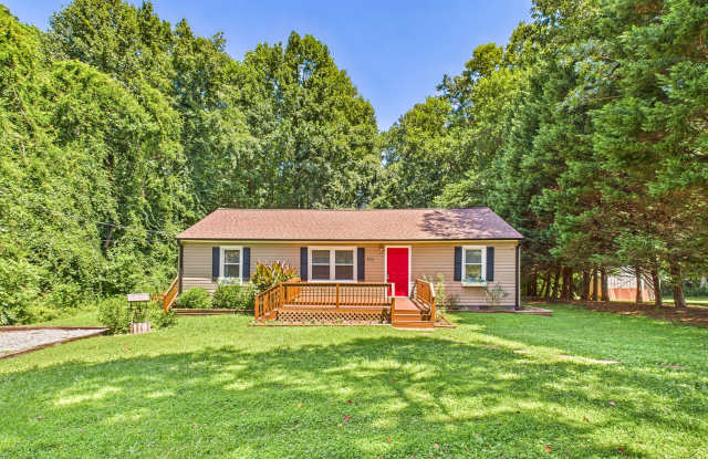Charming Ranch Home with Bonus Studio  Outdoor Oasis – A Must-See! photos photos