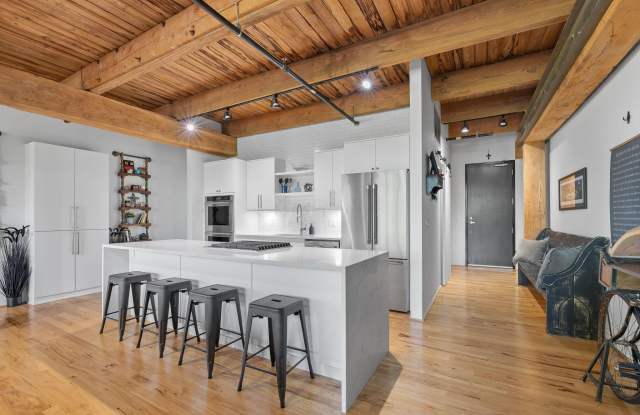 448 W Nationwide Boulevard Gallery 2
