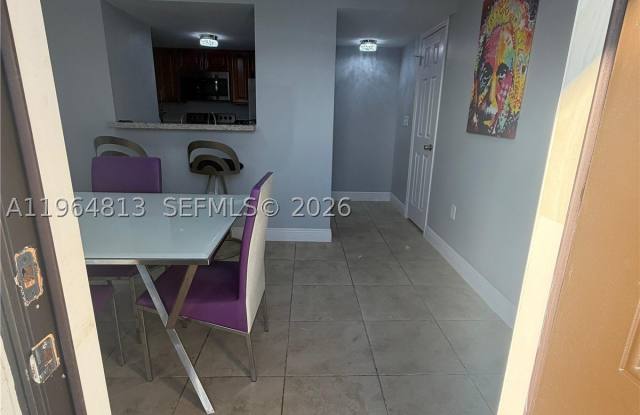 1955 NW 5th Pl Gallery 3