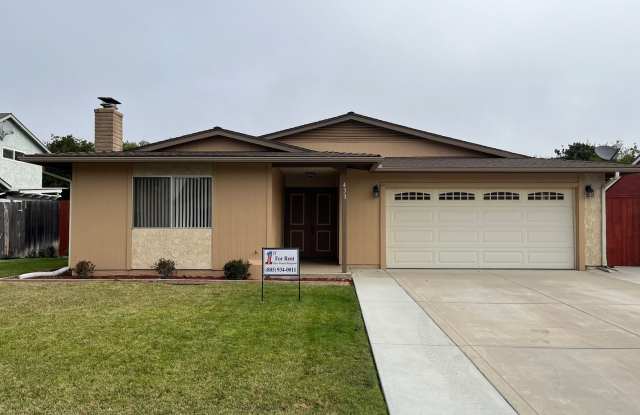 3 Bedroom, 2 Bathroom Home In North-East Santa Maria - 433 Roble Street, Santa Maria, CA 93454