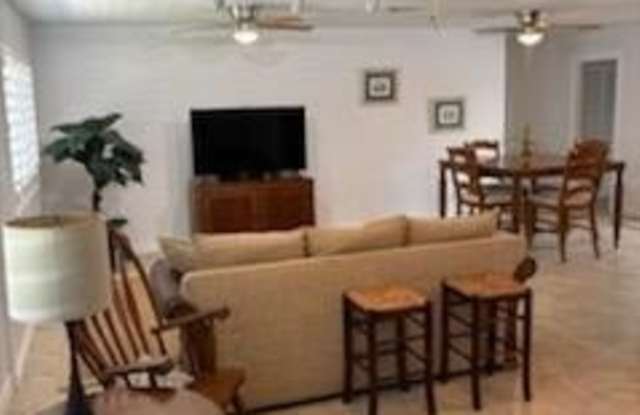 8350 SE Sweetbay Drive Gallery 4