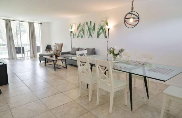 8901 S Hollybrook Blvd photos photos