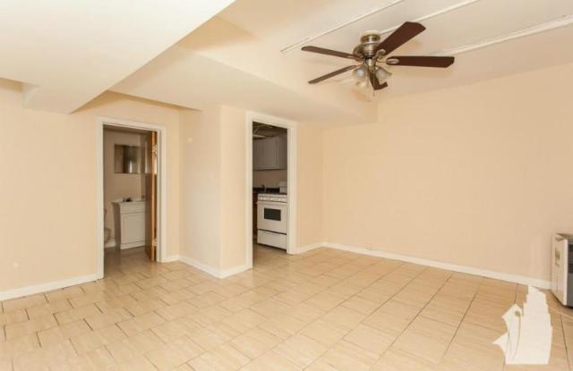 2886 North Clark photos photos