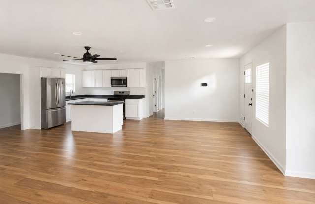 1934 Collins Ave Gallery 2