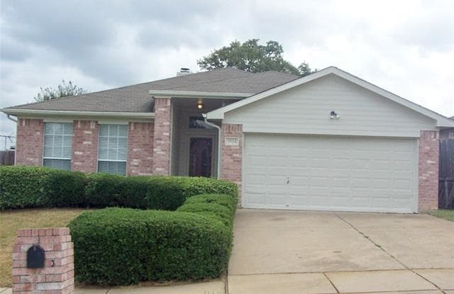 5524 Alta Verde Circle - 5524 Alta Verde Circle, Arlington, TX 76017