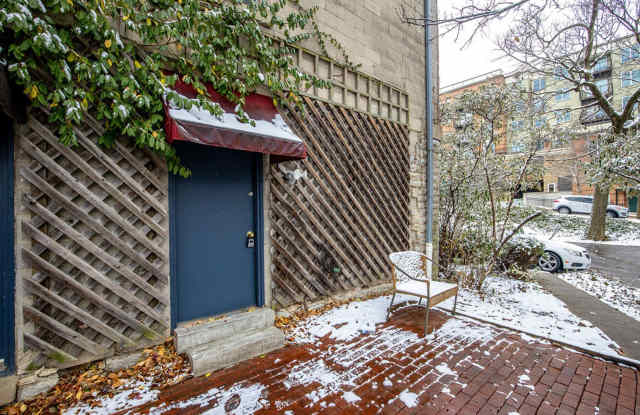 Corryville Condo_ ALL UTILITIES PROVIDED BY LANDLORD! Gallery 3