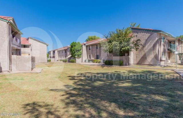 Woodglen Square II Condominium - 533 W Guadalupe Rd, Mesa, AZ 85210