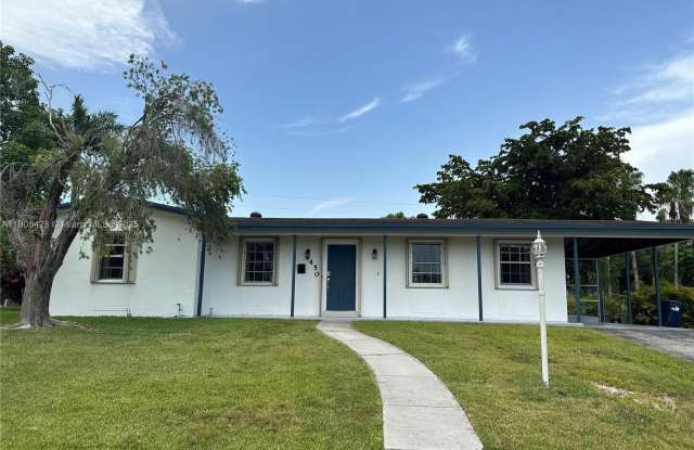 9450 SW 181st Ter photos photos