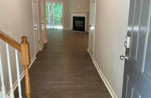 3333 Thornbridge Drive Gallery 2
