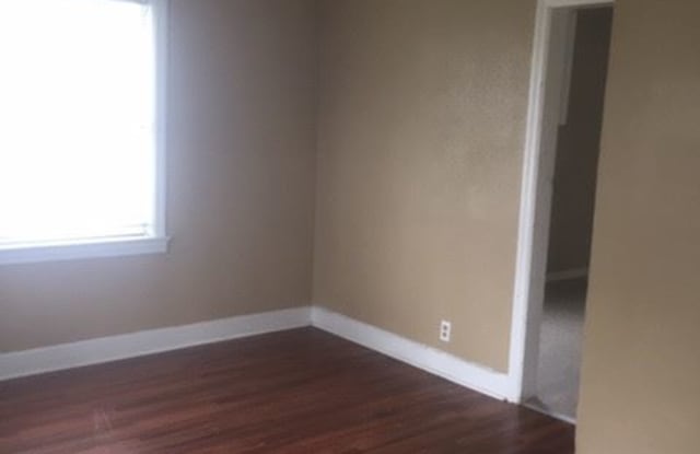 720 4th Terrace W Gallery 2